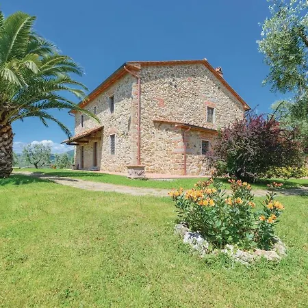 Nice Apartment In Larciano Pt