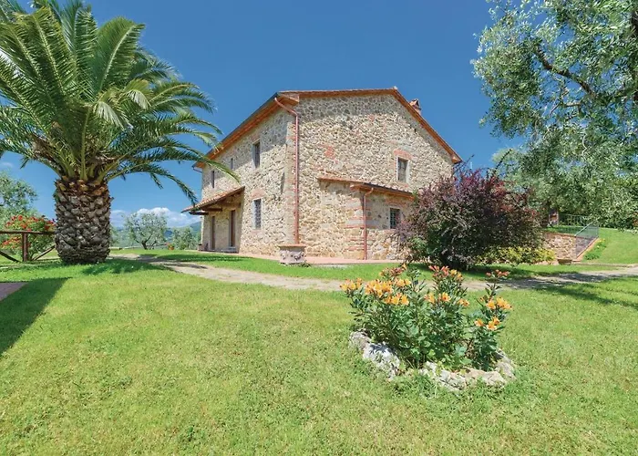 Nice Apartment In Larciano Pt
