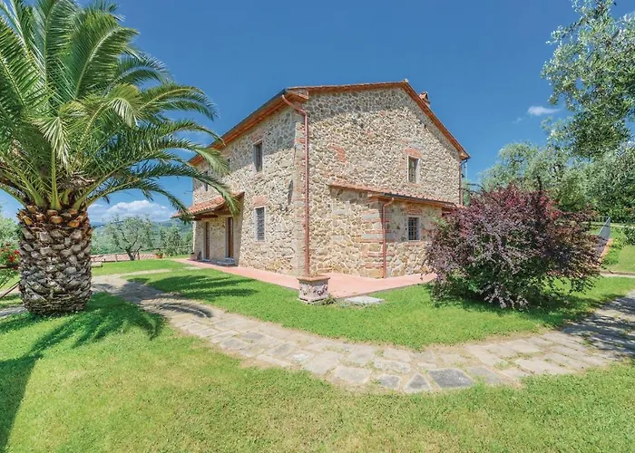 Nice Apartment In Larciano Pt Appartement
